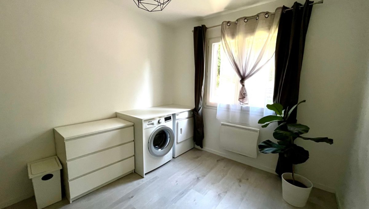 1760382857_VM572_11_original