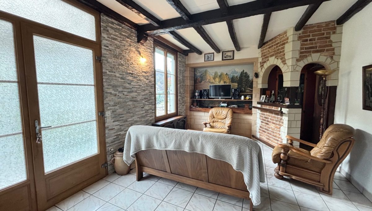 1763920112_VM576_3_original