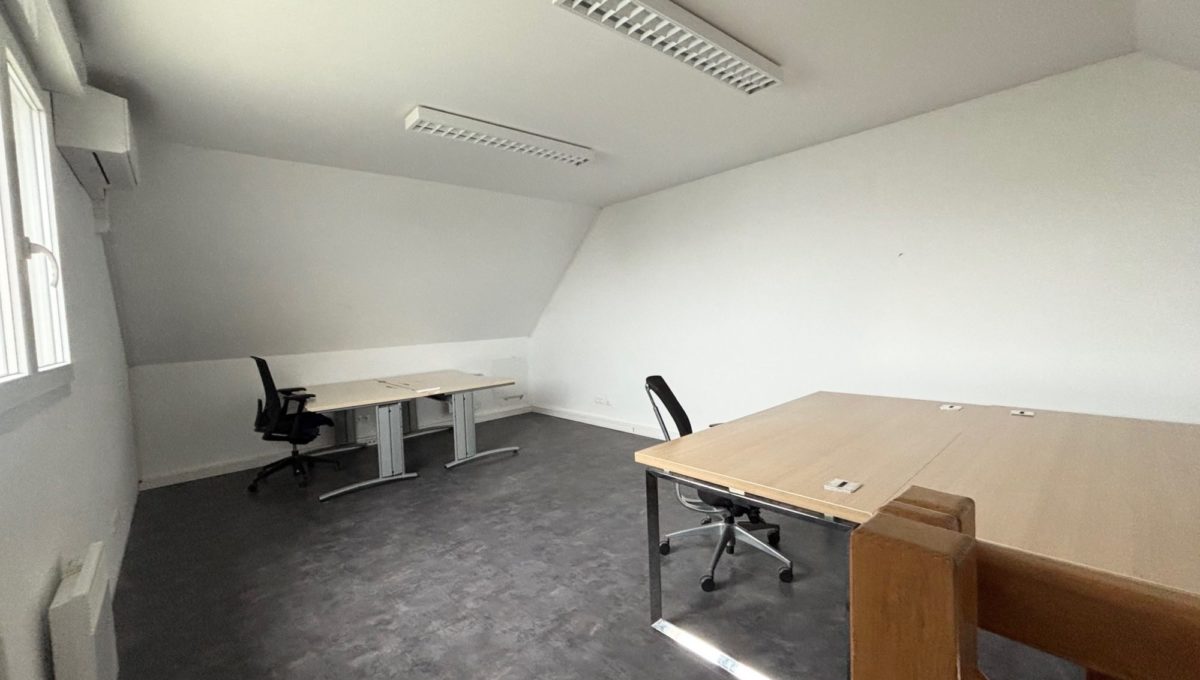 1764063633_VP090_8_original