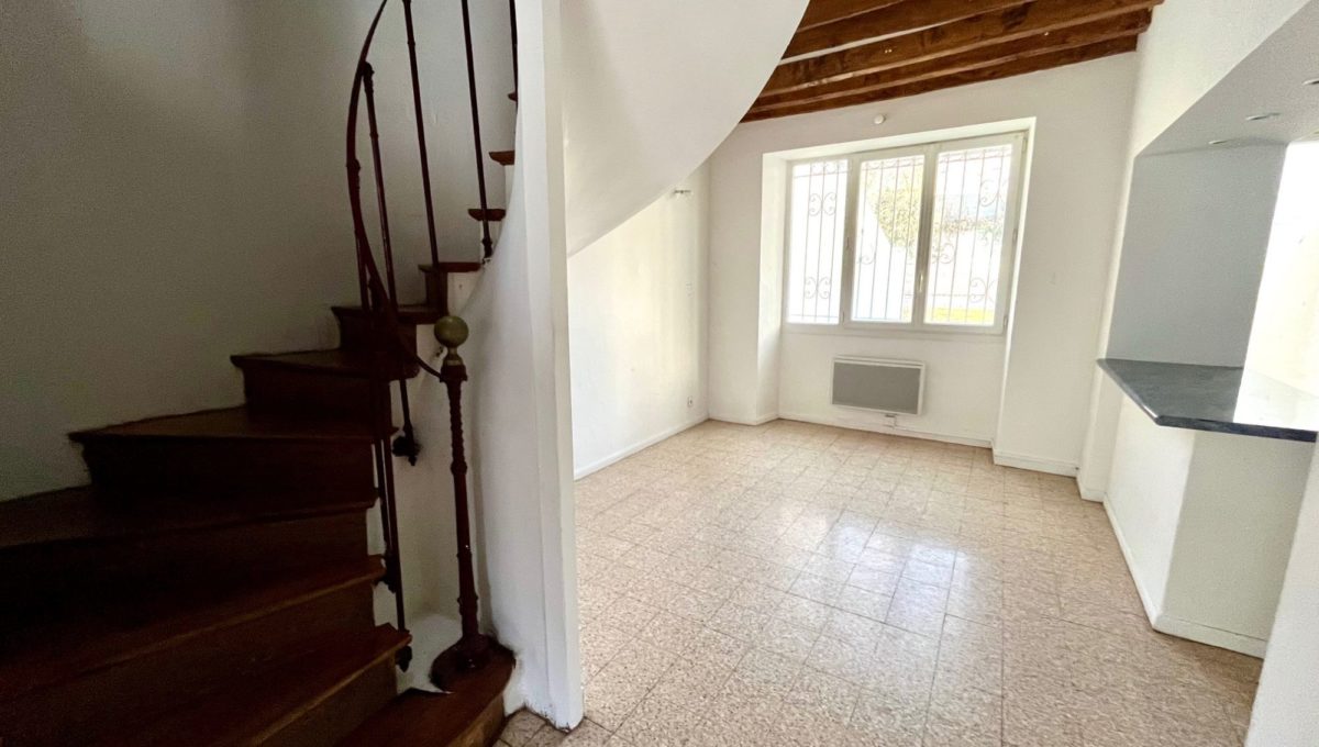 1766256986_VM586_4_original