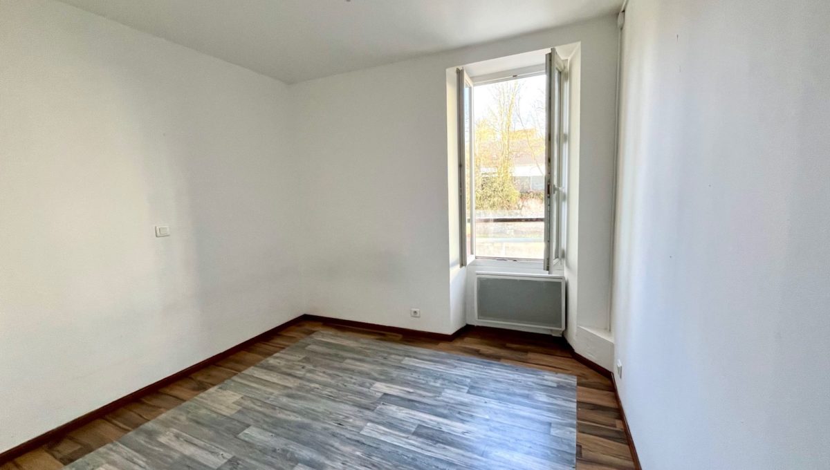 1766257020_VM586_7_original