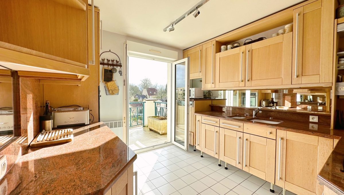 1743022774_VA1973_18_original