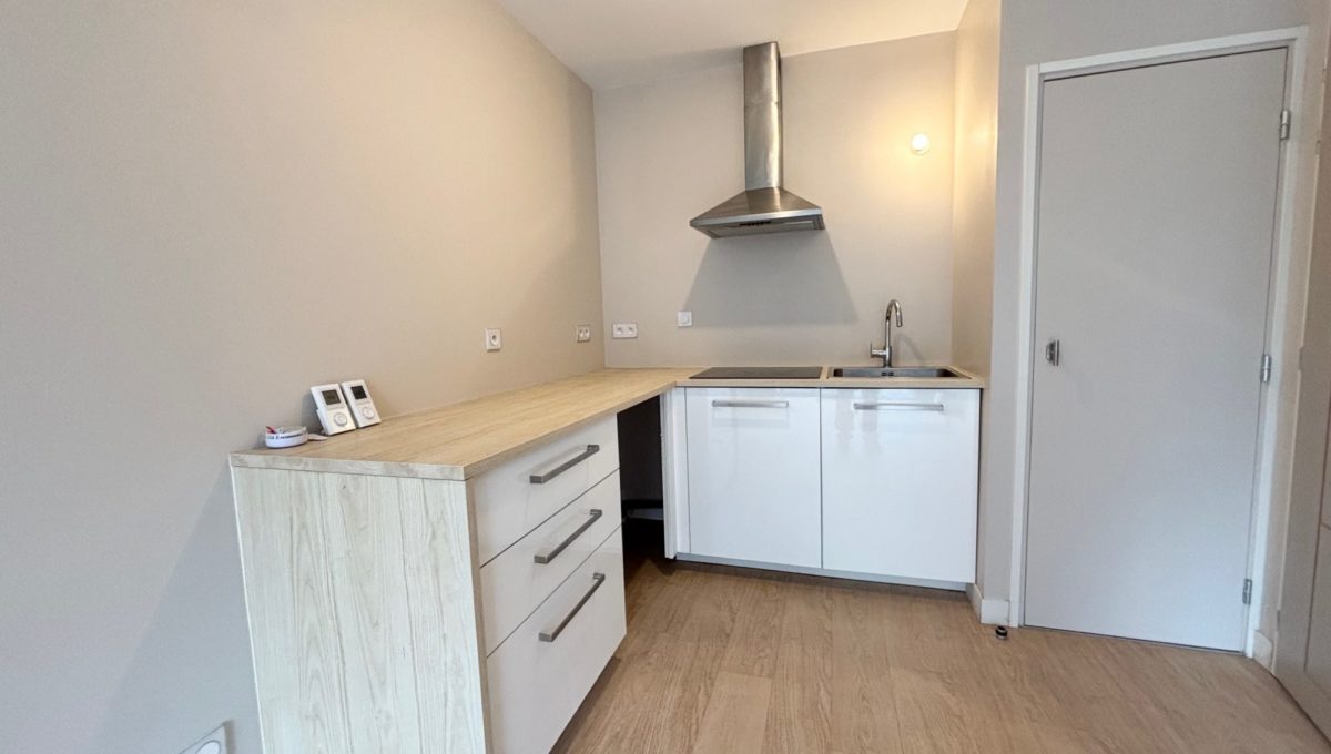 1772986988_LA1906_4_original