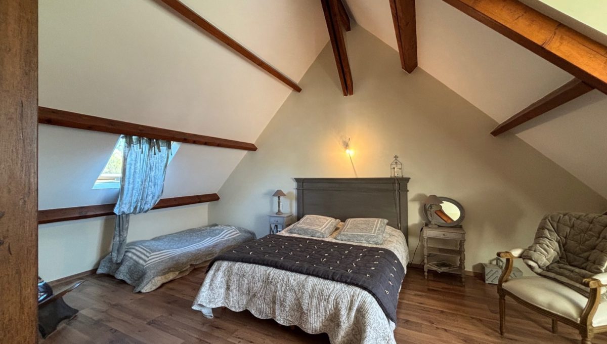 1773855975_VM591_2_original