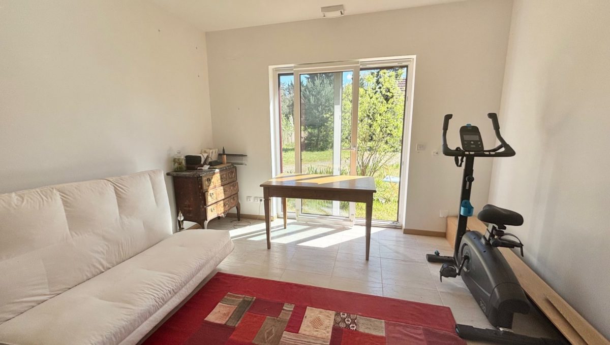 1775680725_VM357_19_original