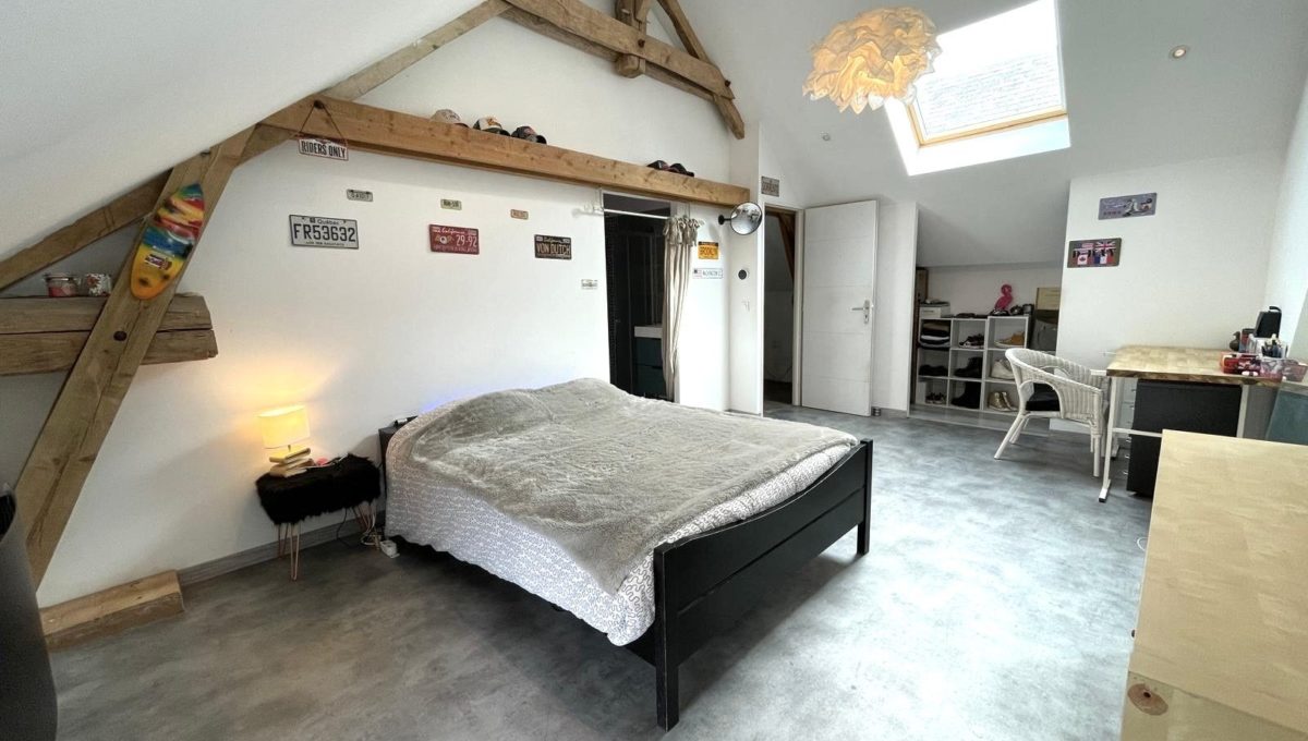 1776354272_VM552_22_original