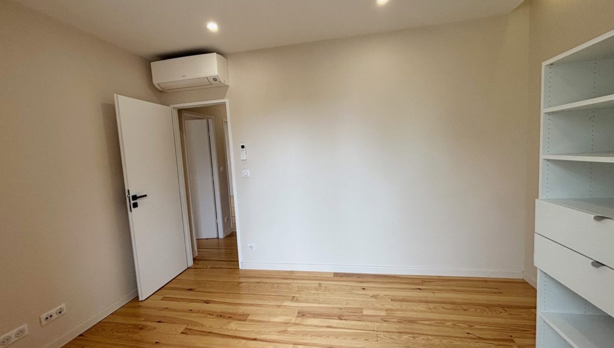 1778093903_LM597_5_original